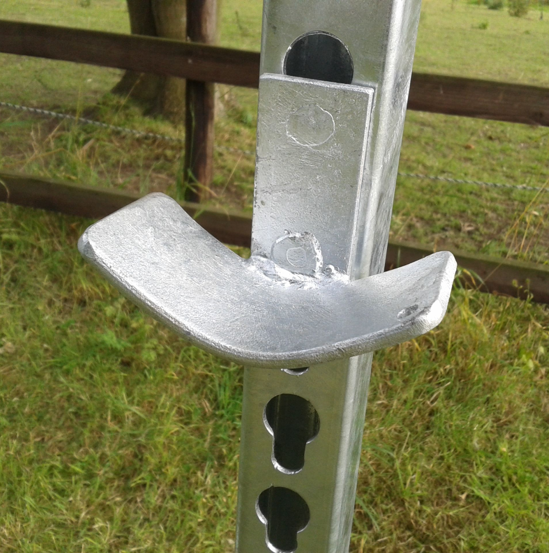 Galvanised Jump Cups Pole Type