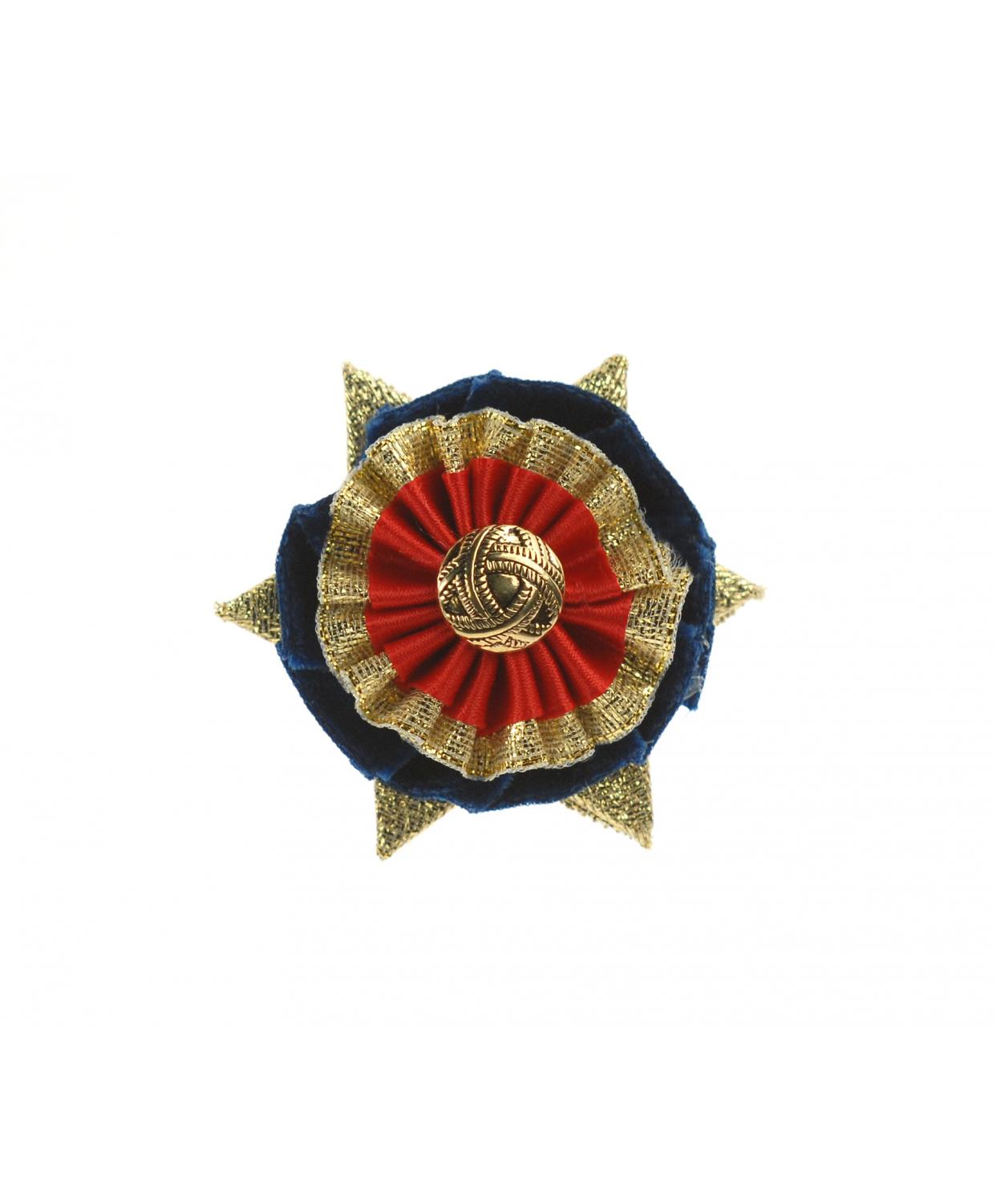 ShowQuest Boston/Ludlow Buttonhole