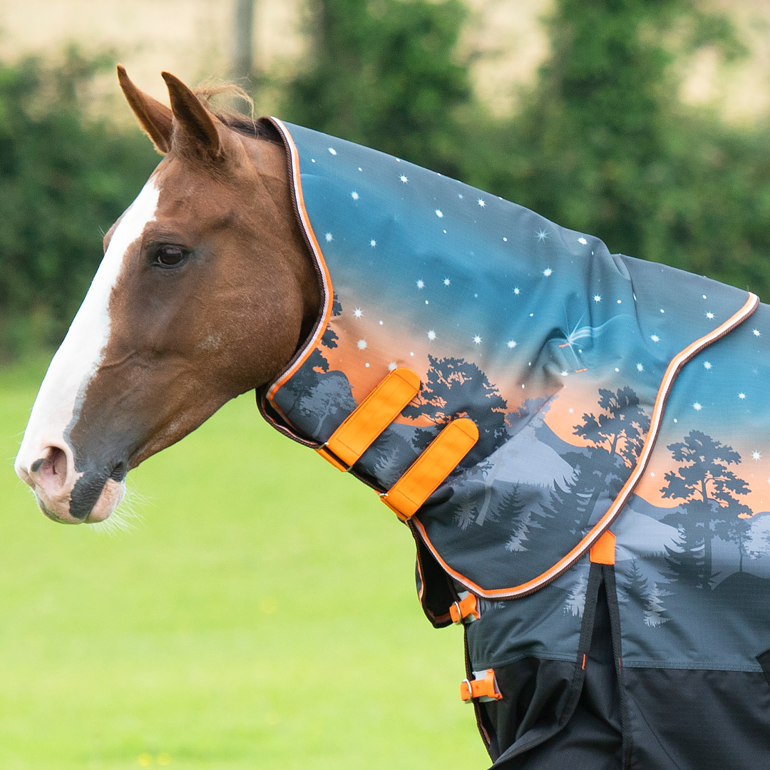 Shires Highlander Original 200g Turnout Neck Cover