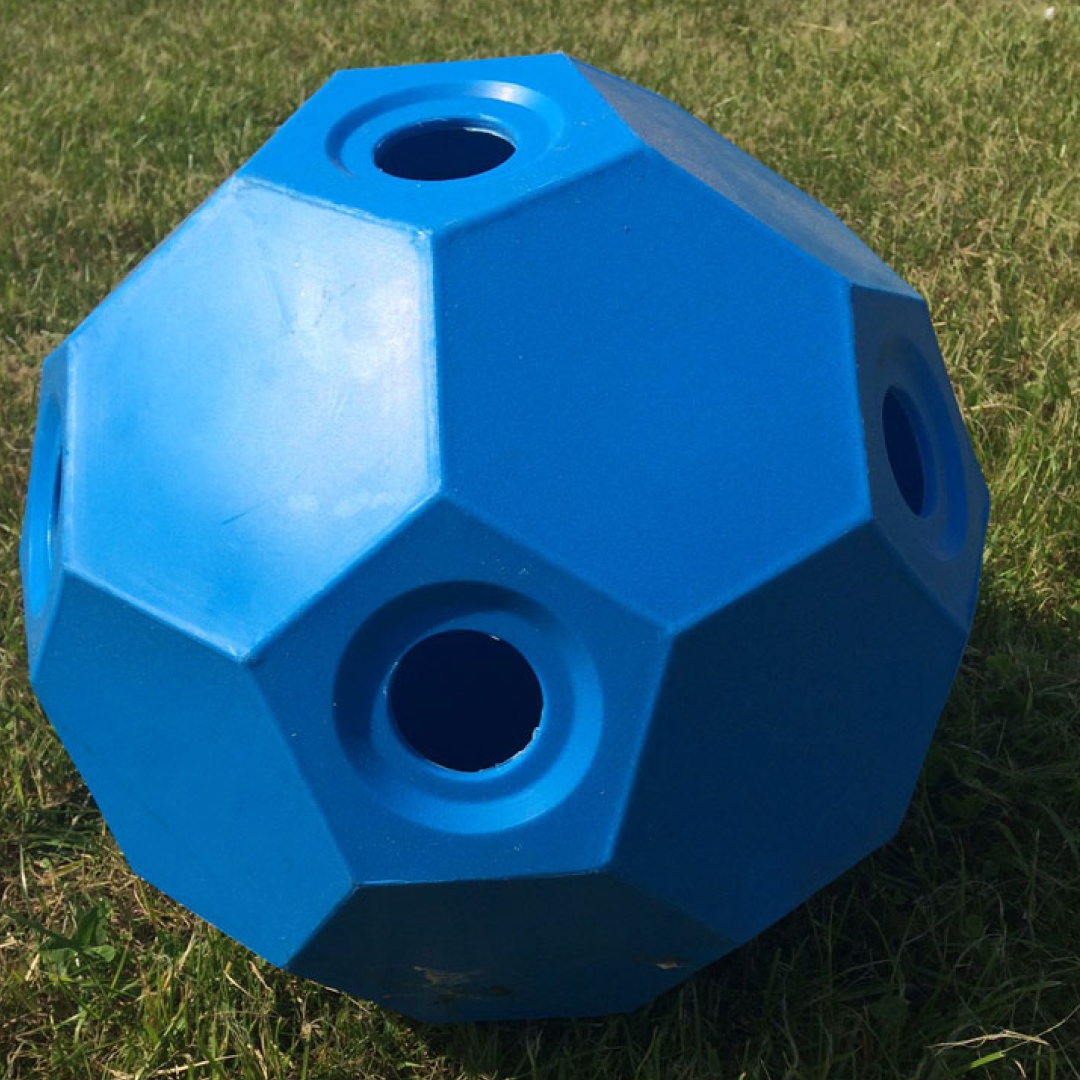 Parallax Plastics Small Holed Hay Play