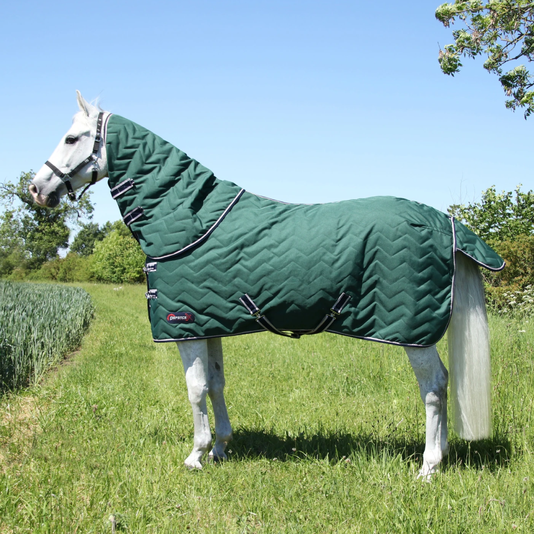 DefenceX System 100g Stable Rug with Detachable Neck Cover