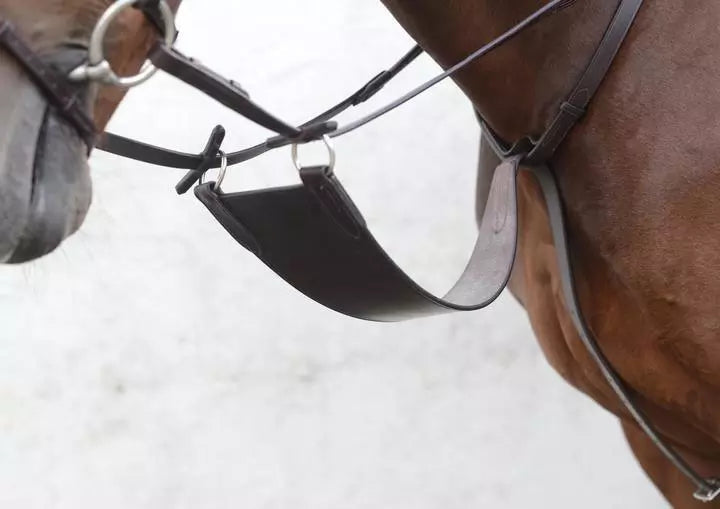 Mackey Classic Bib Martingale