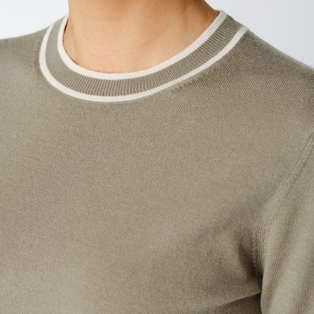 #colour_khaki-green